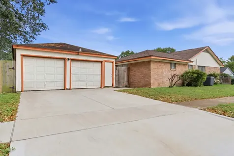 303 N Forest Boulevard Houston TX 77090