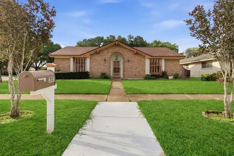 303 N Forest Boulevard Houston TX 77090