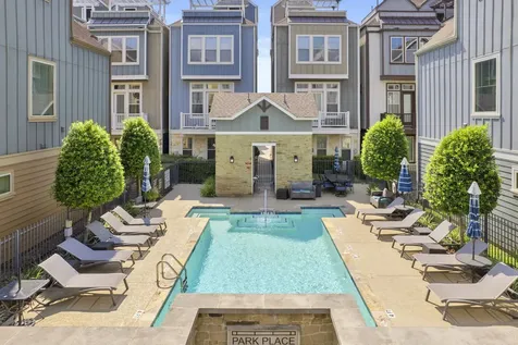 702 N Shepherd Drive Houston TX 77007