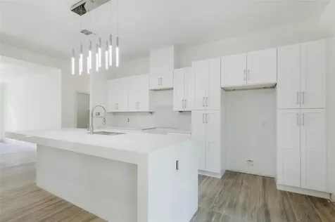 2291 Riverside Drive West Columbia TX 77486