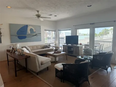 3421 Jolly Roger Galveston TX 77554
