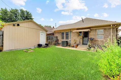 5221 Mulford Street Houston TX 77023