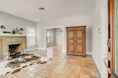 5221 Mulford Street Houston TX 77023