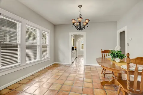 5221 Mulford Street Houston TX 77023