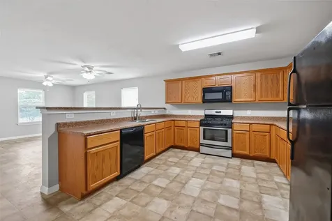 324 17th Avenue N Texas City TX 77590
