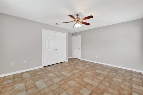 324 17th Avenue N Texas City TX 77590