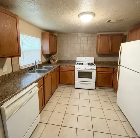 1035 Nadolney Street Houston TX 77015
