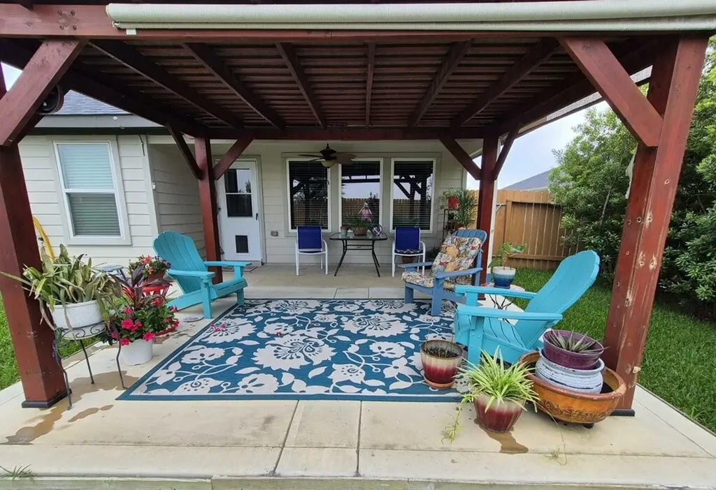 1279 Thornbird Trail Sealy TX 77474