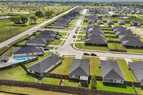 1279 Thornbird Trail Sealy TX 77474