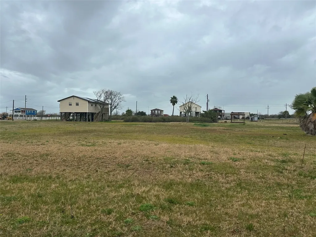 Lots 5-6 Front Avenue Port Bolivar TX 77650