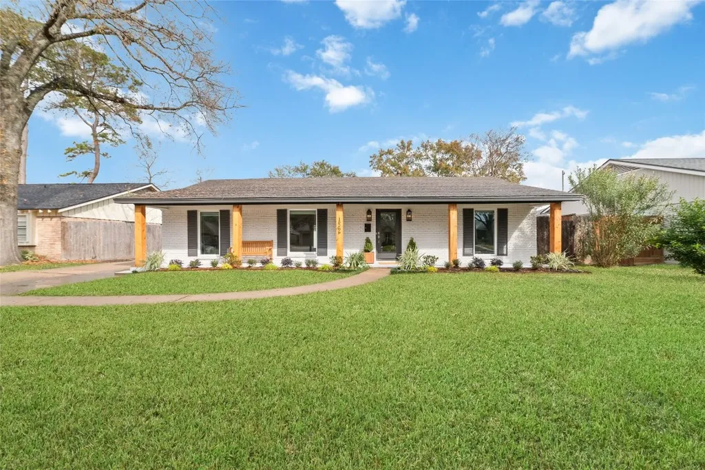 10206 Oakpoint Drive Houston TX 77043