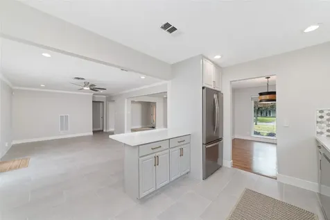 10206 Oakpoint Drive Houston TX 77043
