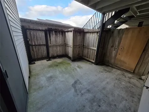 6401 Deihl Road 1006 Houston TX 77092