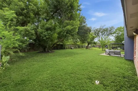 5207 Ridgeton Drive Houston TX 77053