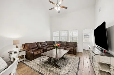 1189 Bluebonnet Trail Bellville TX 77418