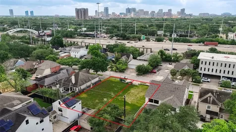 2003 Lexington Street Houston TX 77098