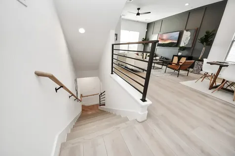 2524 Live Oak Street Houston TX 77004
