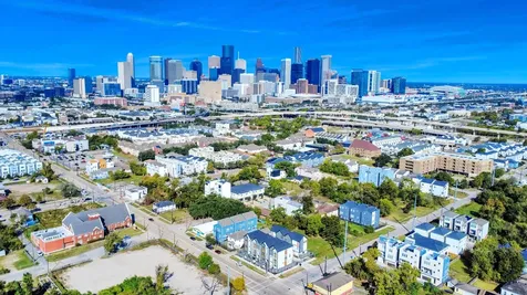2524 Live Oak Street Houston TX 77004