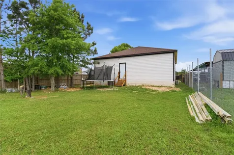 24 Road 5213 Cleveland TX 77327