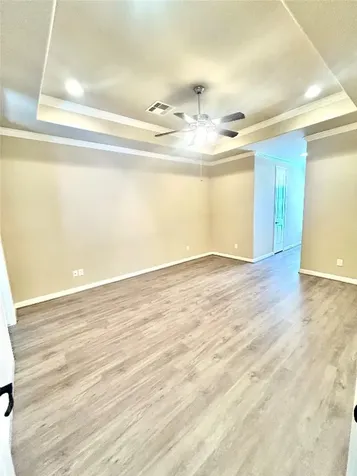 1049 W 22nd Street H Houston TX 77008