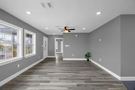 5002 Lelia Street Houston TX 77026