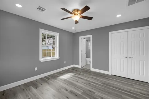 5002 Lelia Street Houston TX 77026