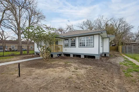5002 Lelia Street Houston TX 77026