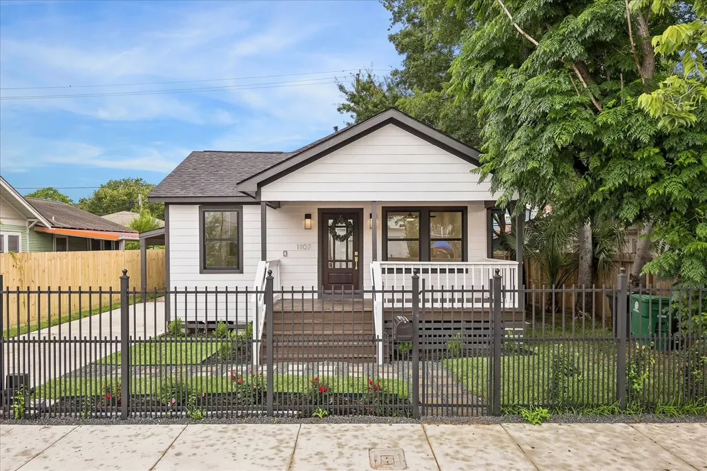 1107 Cordell Street Houston TX 77009