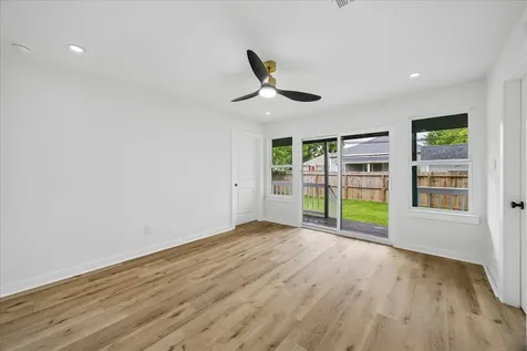 1107 Cordell Street Houston TX 77009