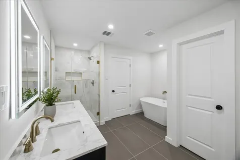 1107 Cordell Street Houston TX 77009
