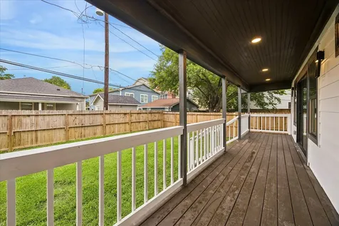 1107 Cordell Street Houston TX 77009