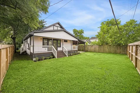 1107 Cordell Street Houston TX 77009