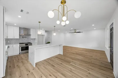 1107 Cordell Street Houston TX 77009