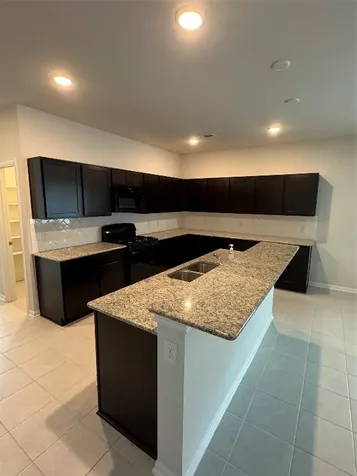 13301 Villa Sola Drive La Marque TX 77568