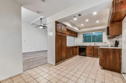 508 E Castle Harbour Drive Friendswood TX 77546
