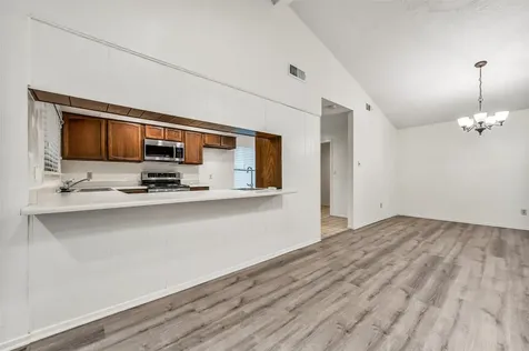 508 E Castle Harbour Drive Friendswood TX 77546