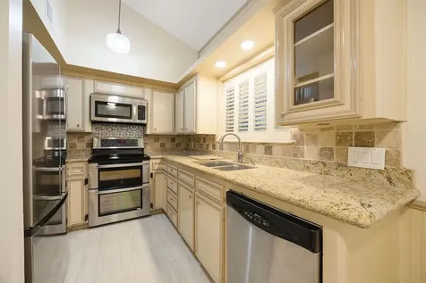 1856 S Gessner Road Houston TX 77063
