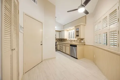 1856 S Gessner Road Houston TX 77063