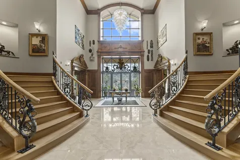 6 W Rivercrest Drive Houston TX 77042