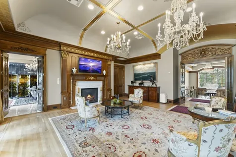 6 W Rivercrest Drive Houston TX 77042