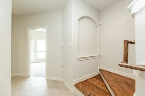 3898 Center Street Houston TX 77007