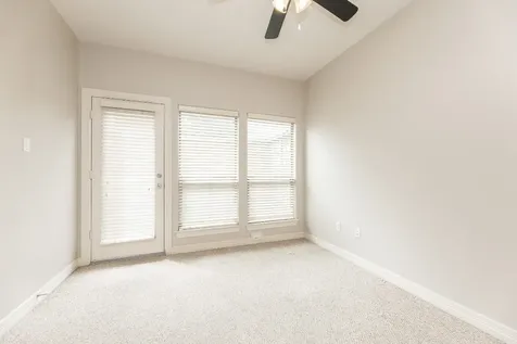 3898 Center Street Houston TX 77007