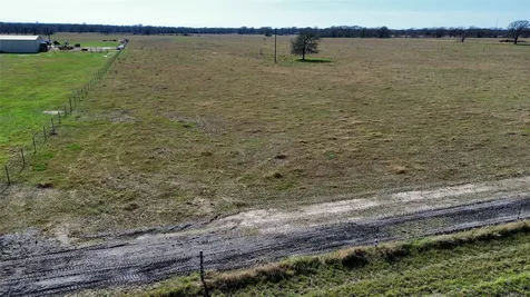 2760 County Road 117 Giddings TX 78942