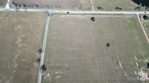 2760 County Road 117 Giddings TX 78942
