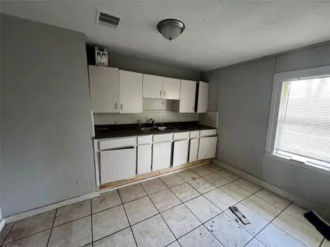 5926 Southtown Street Houston TX 77033