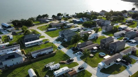 134 Egret Canal S Baytown TX 77523