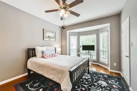 4455 Castle Court Place Houston TX 77006