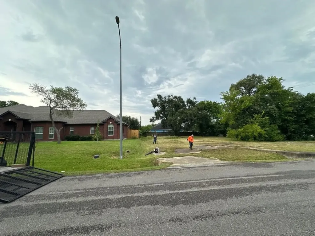1121 Theresa Street Houston TX 77051