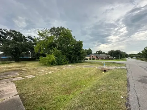 1121 Theresa Street Houston TX 77051