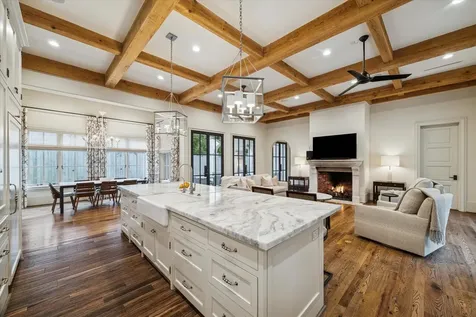 3818 Del Monte Drive Houston TX 77019